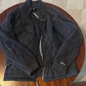 Patagonia Womens Gray Quilted Performance Jacket